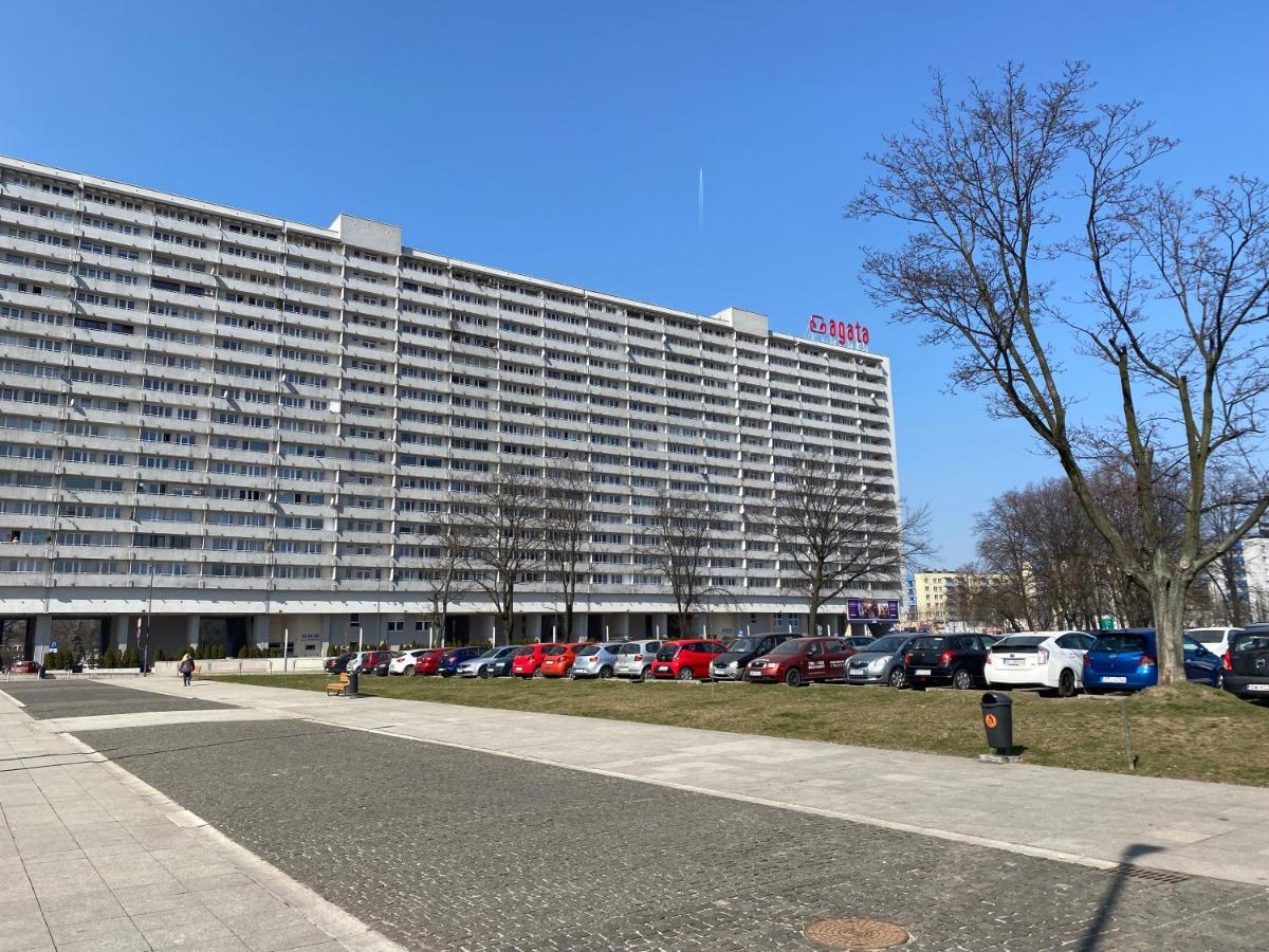Aparthotel Superjednostka Katowice Ngoại thất bức ảnh