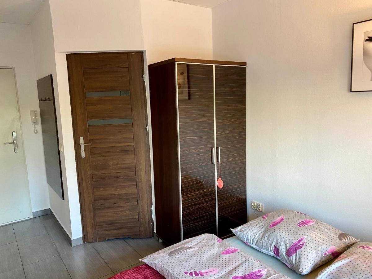 Aparthotel Superjednostka Katowice Ngoại thất bức ảnh
