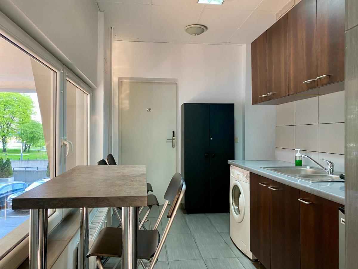 Aparthotel Superjednostka Katowice Ngoại thất bức ảnh