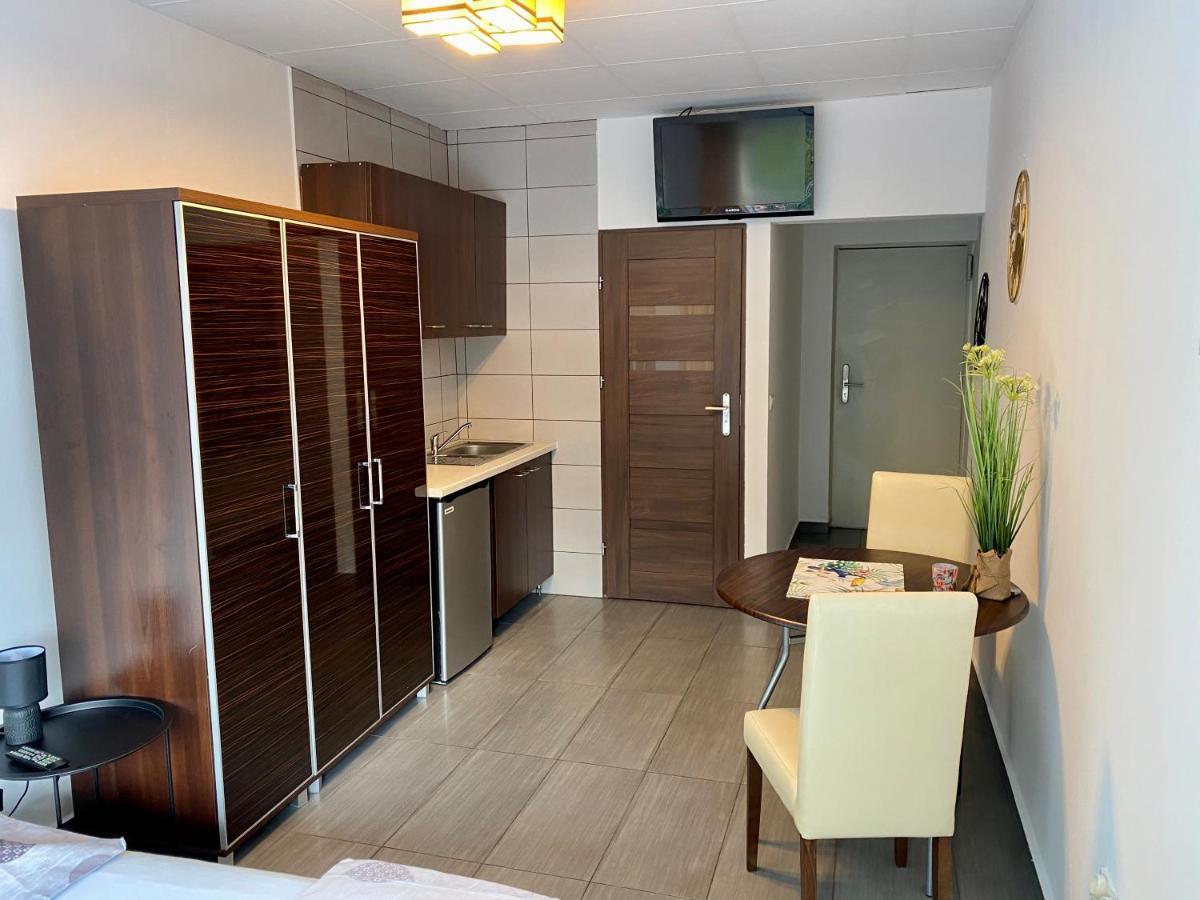 Aparthotel Superjednostka Katowice Ngoại thất bức ảnh