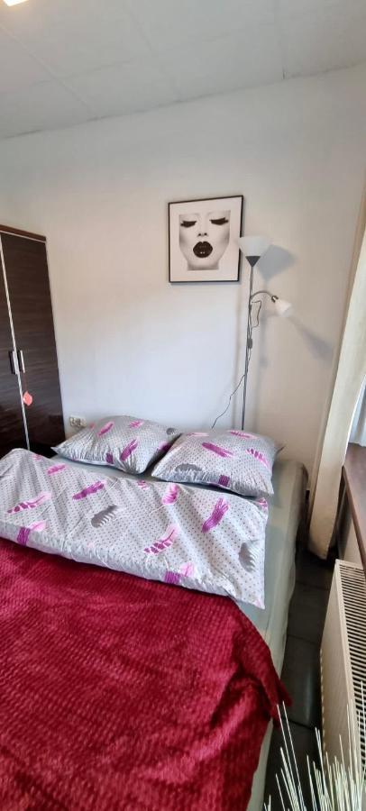 Aparthotel Superjednostka Katowice Ngoại thất bức ảnh